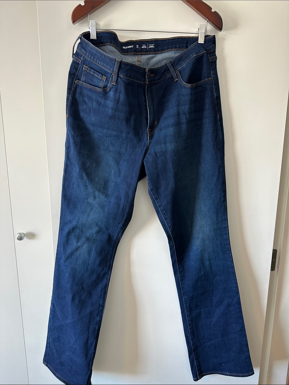 Old Navy Women’s KickerBootcut Jeans size 16L